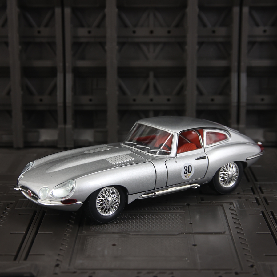 1: 24 Simulation Jaguar E-Type - Car Care 评论和价格